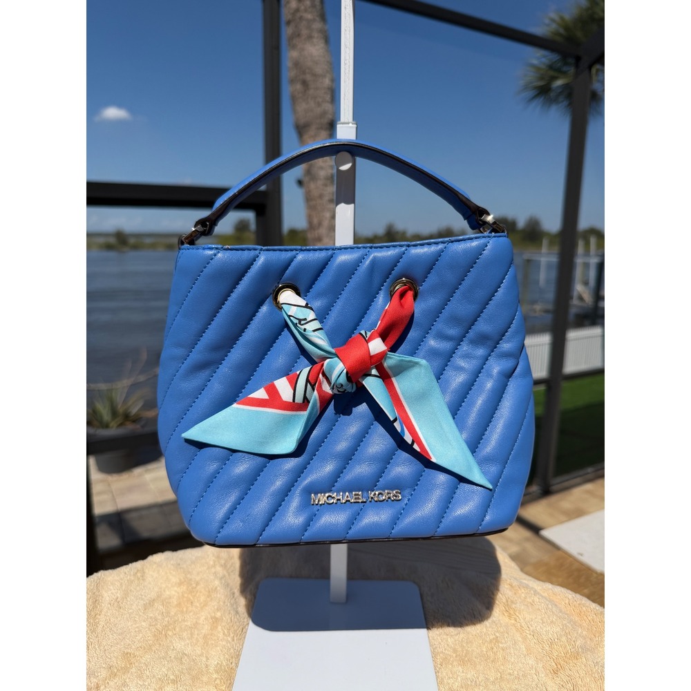 Michael Kors Suri Quilted Vegan Leather Twilly Bucket Bag Crossbody Spring Blue